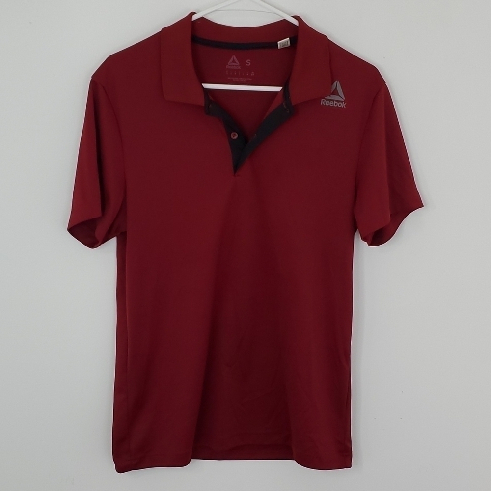 Reebok small red speedwick athletic short sleeve polo shirt